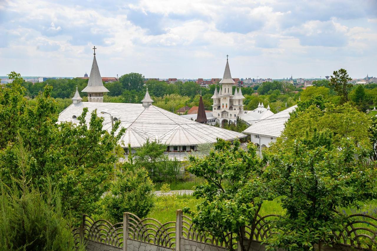 Casa Liana Hotel Oradea Luaran gambar