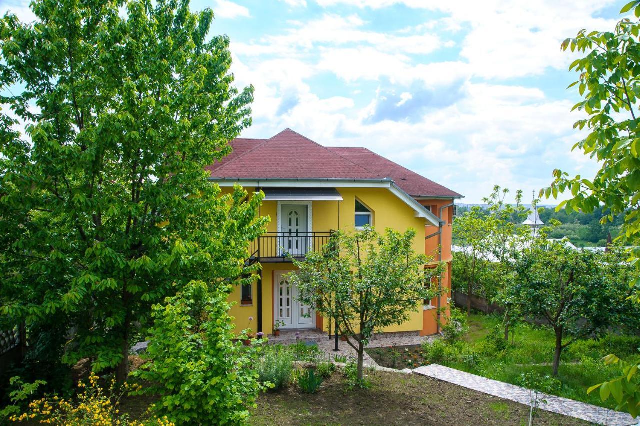 Casa Liana Hotel Oradea Luaran gambar