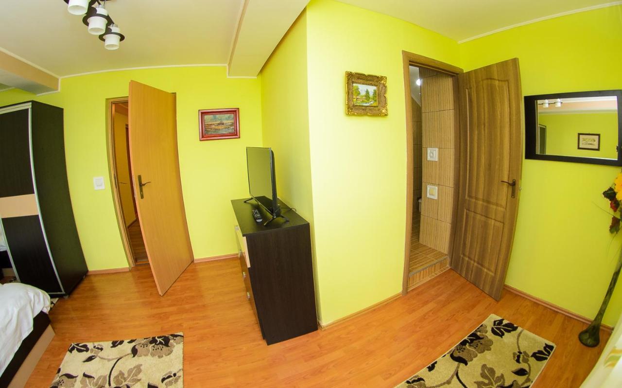 Casa Liana Hotel Oradea Luaran gambar