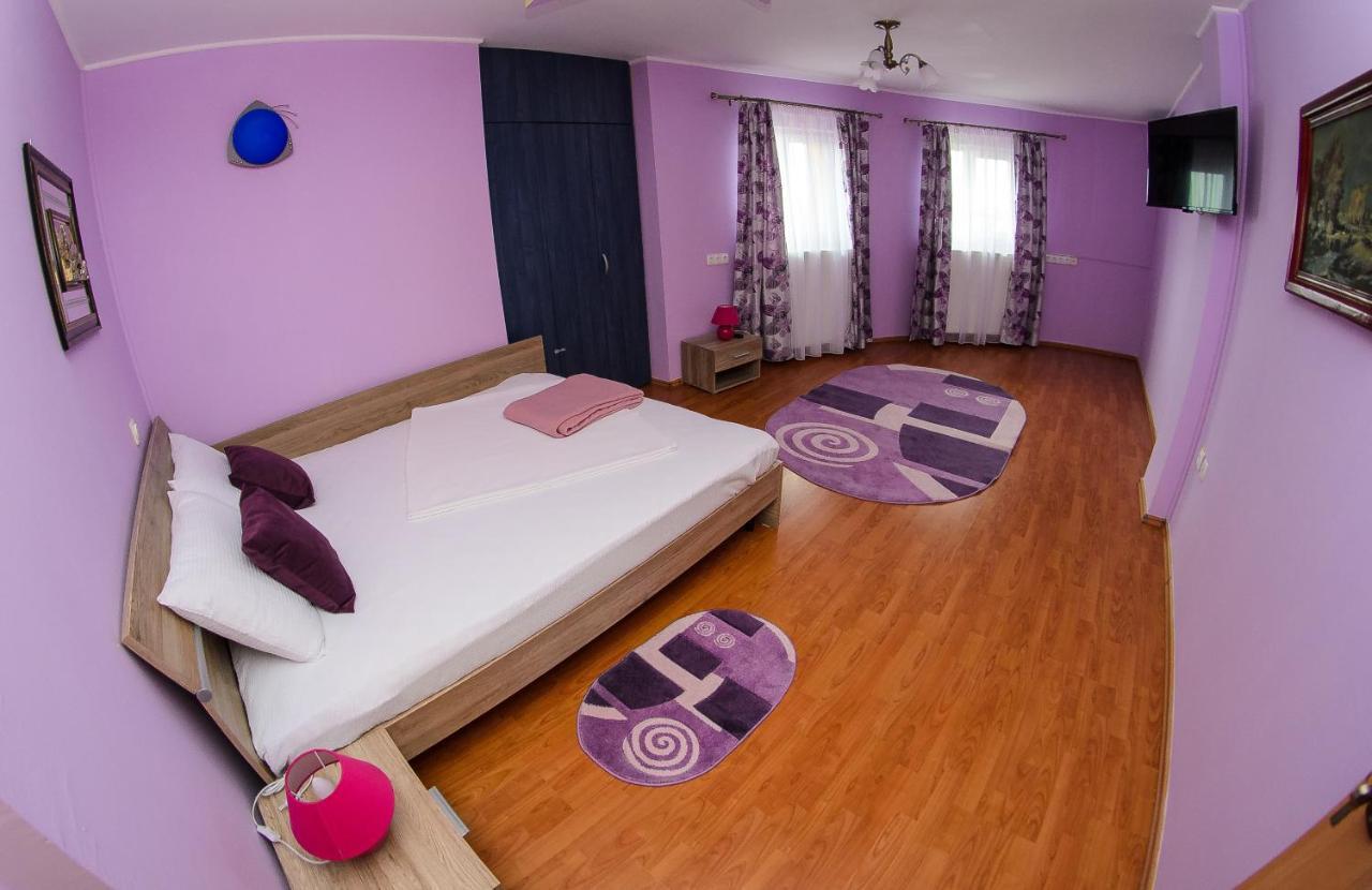 Casa Liana Hotel Oradea Luaran gambar